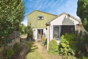 Photo 16- click for photo gallery